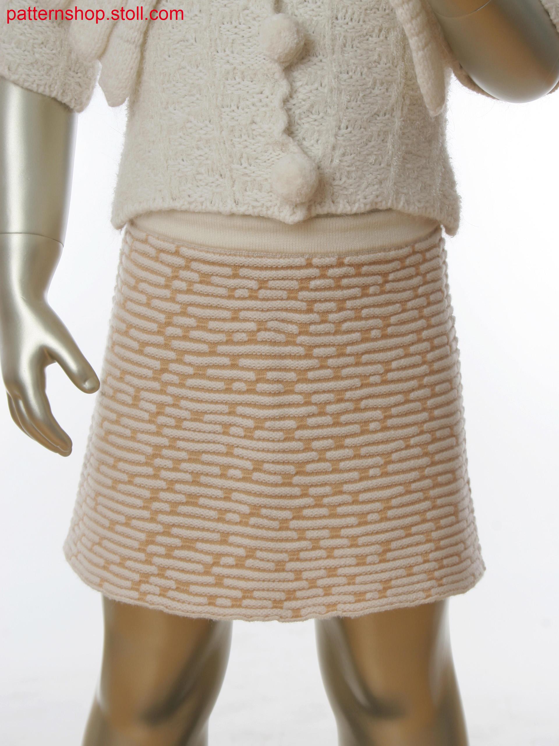 Fully Fashion skirt with alternate knitting, holding stitch and single jersey structure