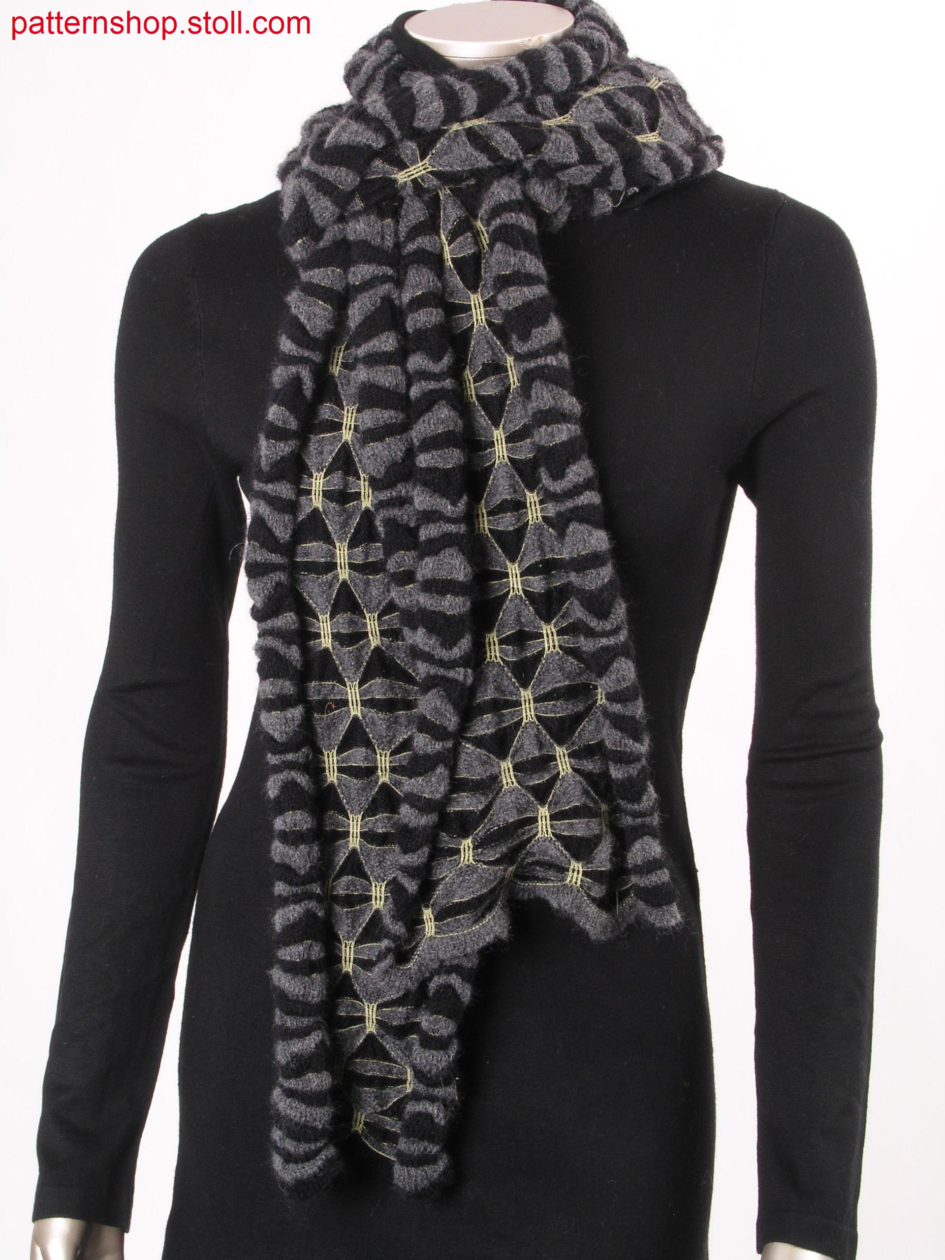 Ringed scarf with gathering by elastic thread / Geringelter Schal mit Raffungen durch Elastikfaden