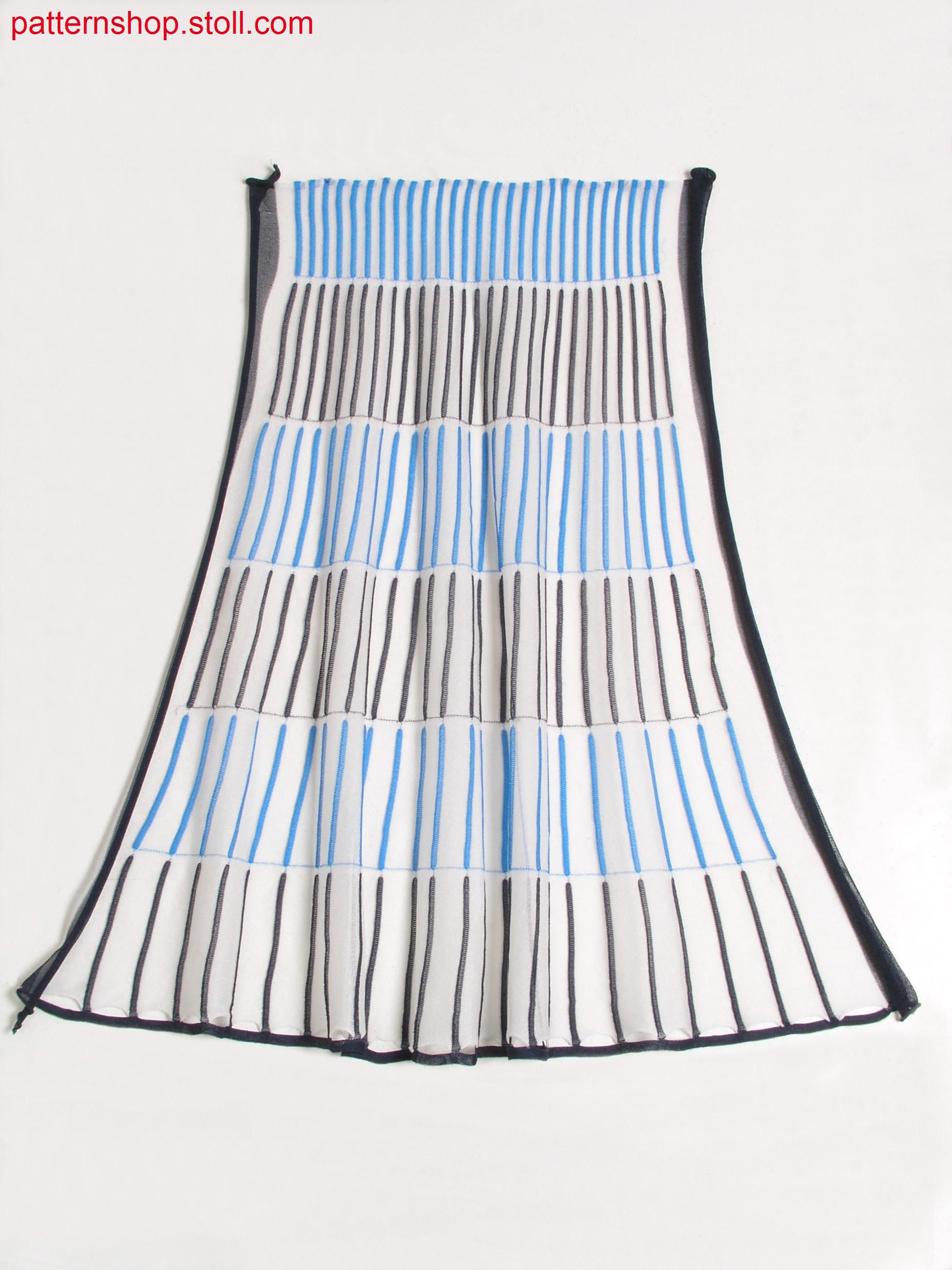 Hooped pattern with intarsia waves / Ringelmuster mit Intarsiawellen