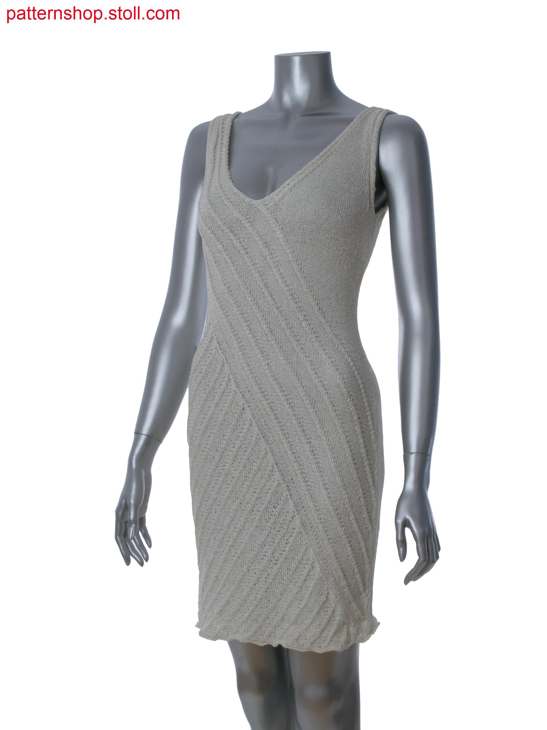 Fully Fashion sleeveless dress in 1x1 technique with aran structure