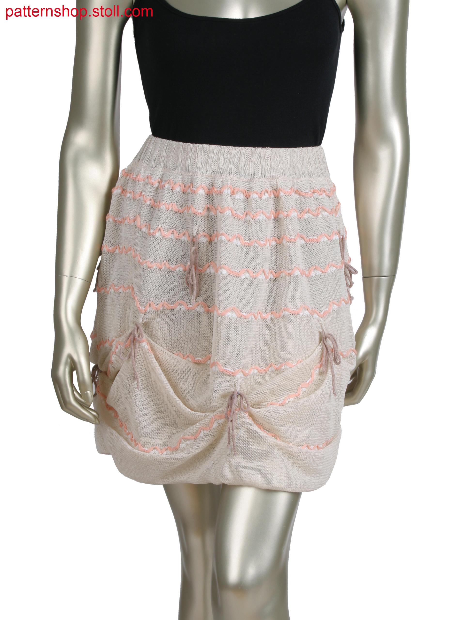 Stoll-applications&regFully Fashion skirt with transferredstripes