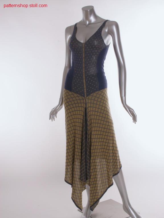 Fitted fully fashion-intarsia dress with V-neck / Tailliertes Fully Fashion-Intarsia Kleid mit V-Ausschnitt