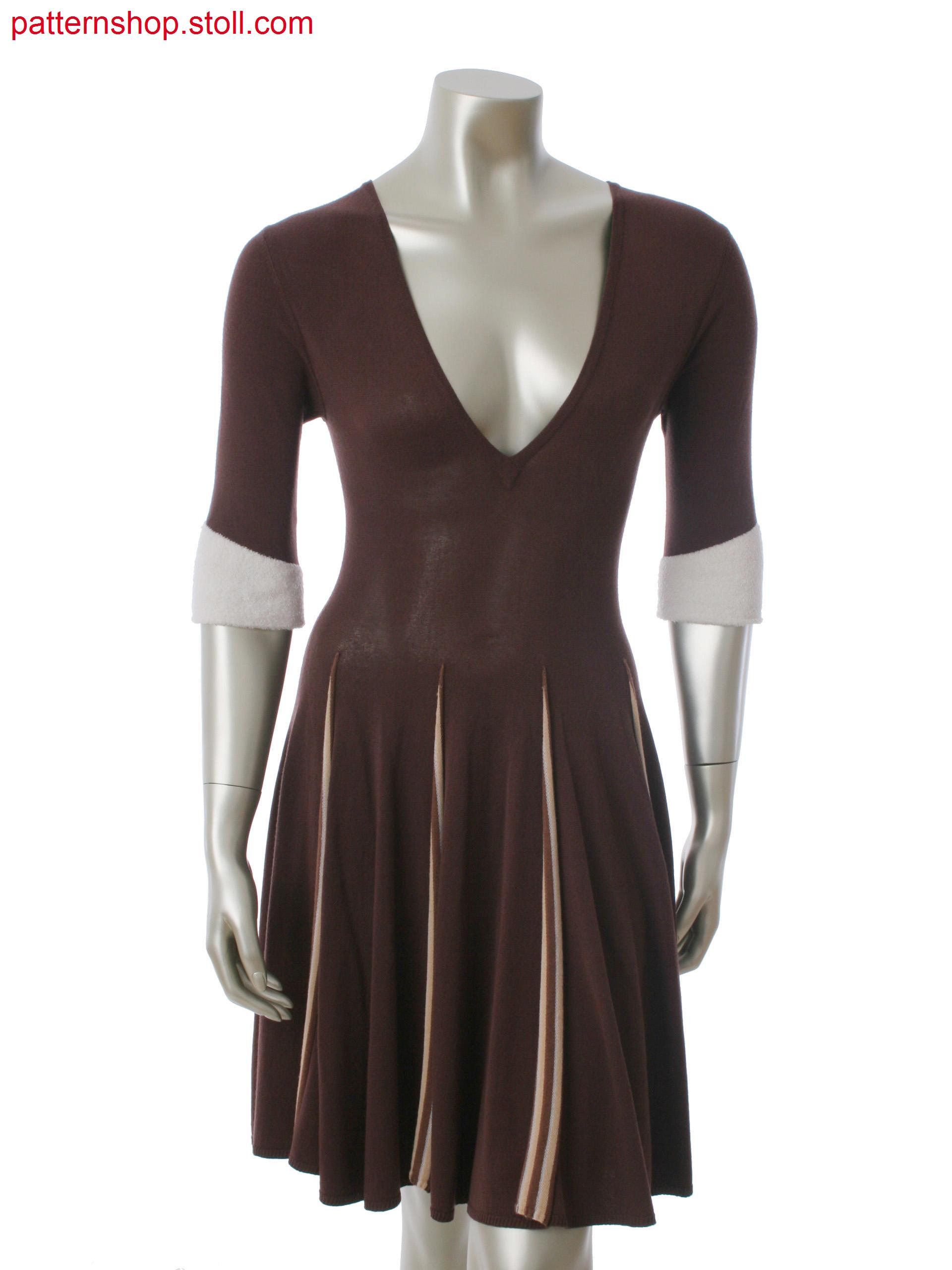 Fully Fashion dress with 3-color striped application in goretechnique