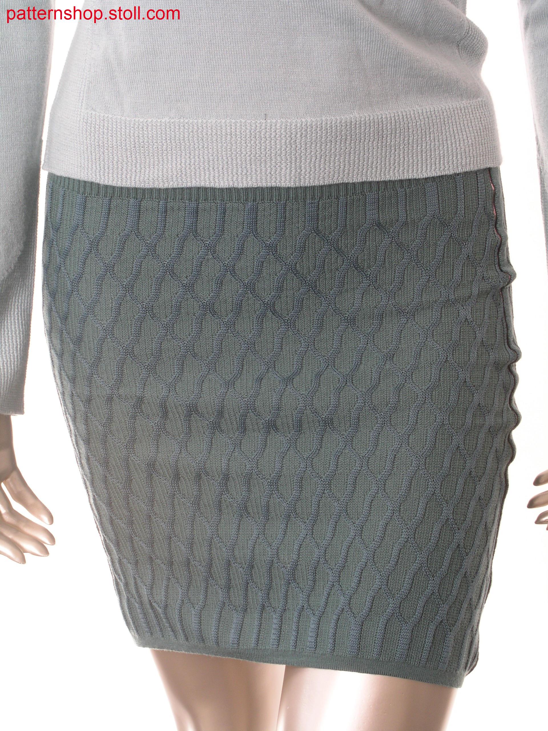 Fully Fashion skirt with transfer structure in aran-look /Fully Fashion Rock mit Umh