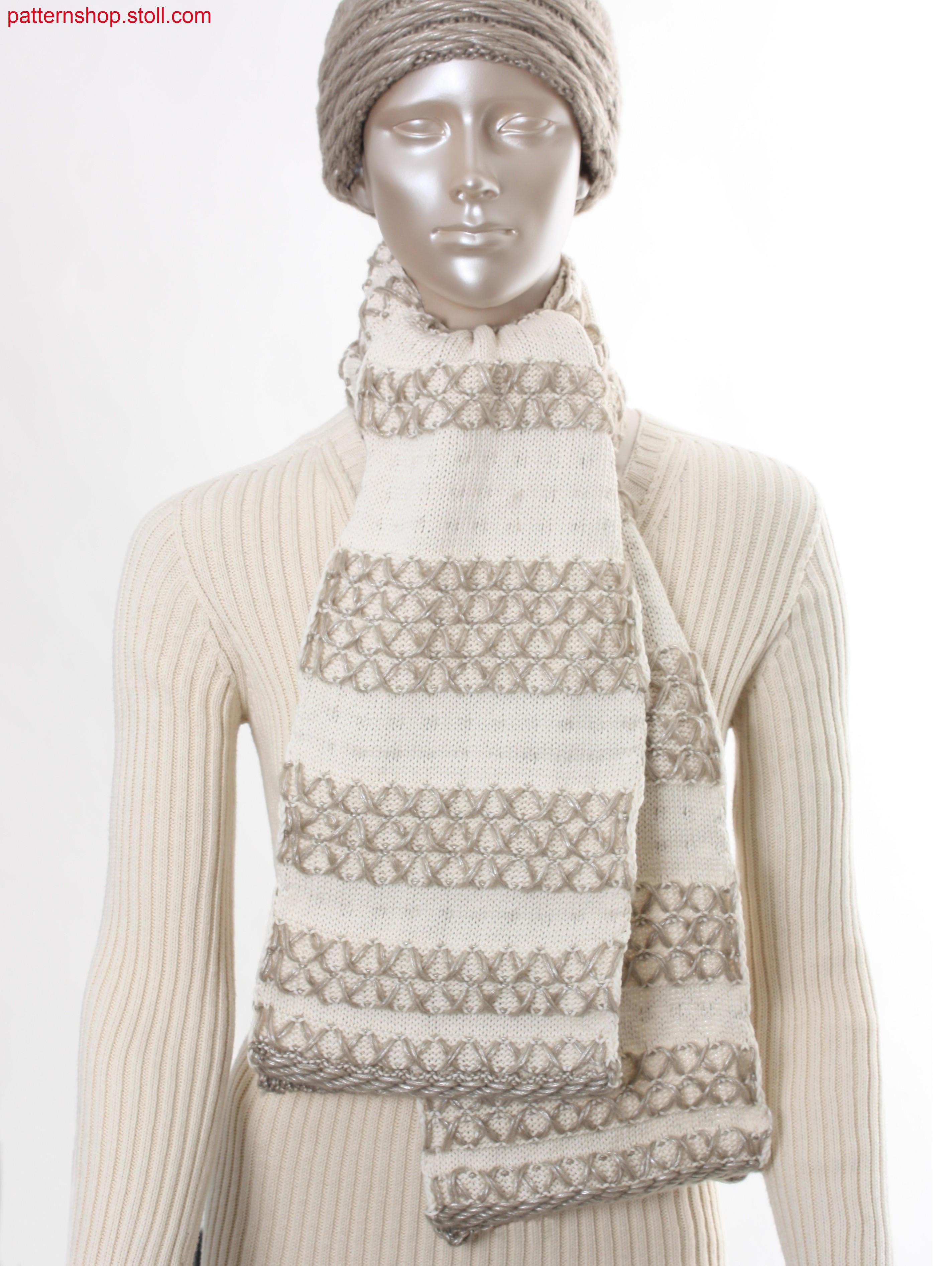Striped Scarf in jersey structure with ornamental stitches/ Geringelter Schal in Rechts-Links Struktur mit Zierstichen