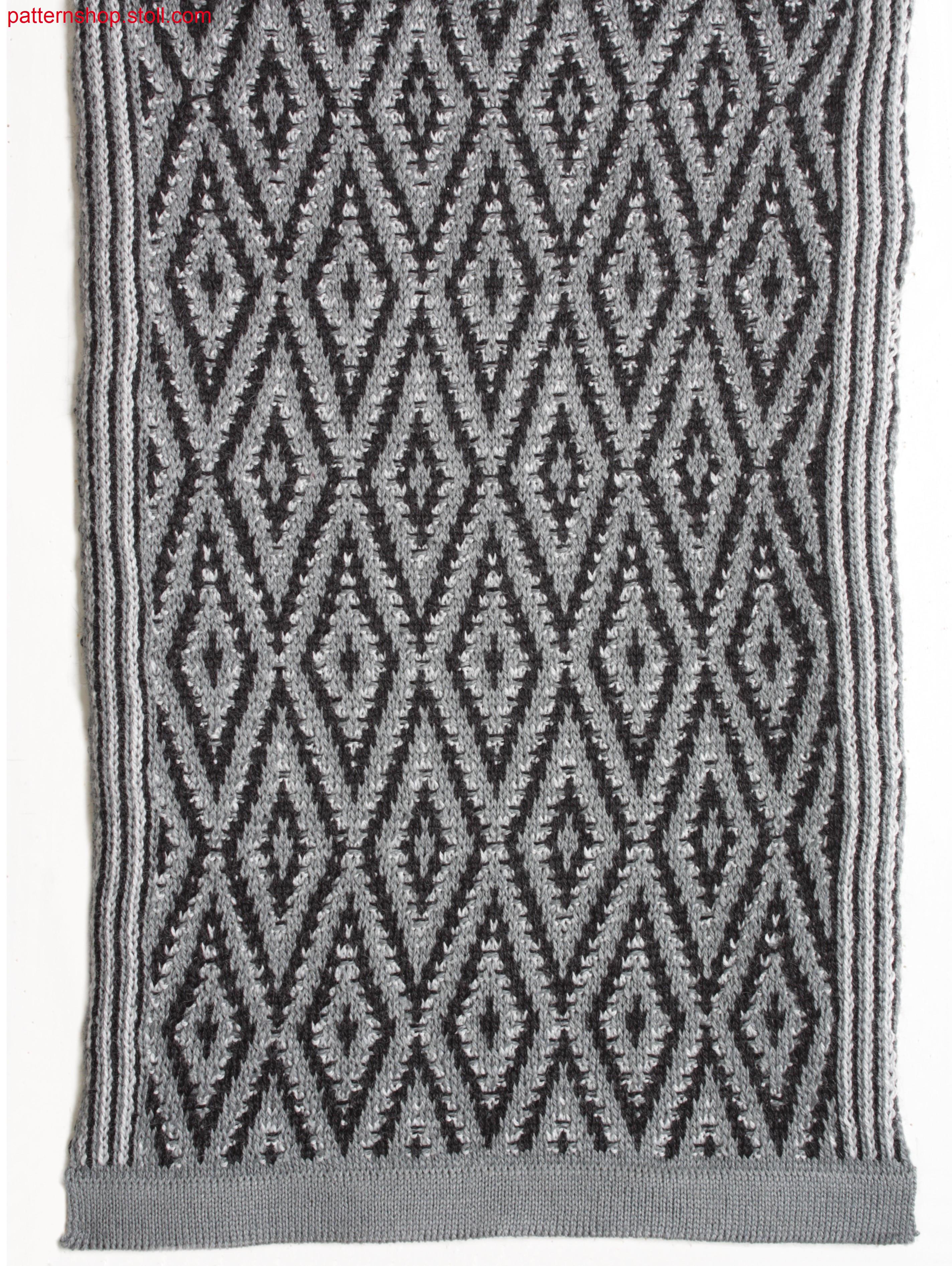 Multi-coloured float jacquard fabric with transfer structure / Mehrfarbiges Flott-Jacquardgestrick mit Umh