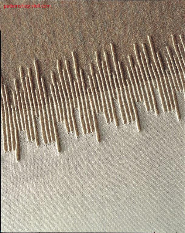 2-Colour intarsia with ridges structures