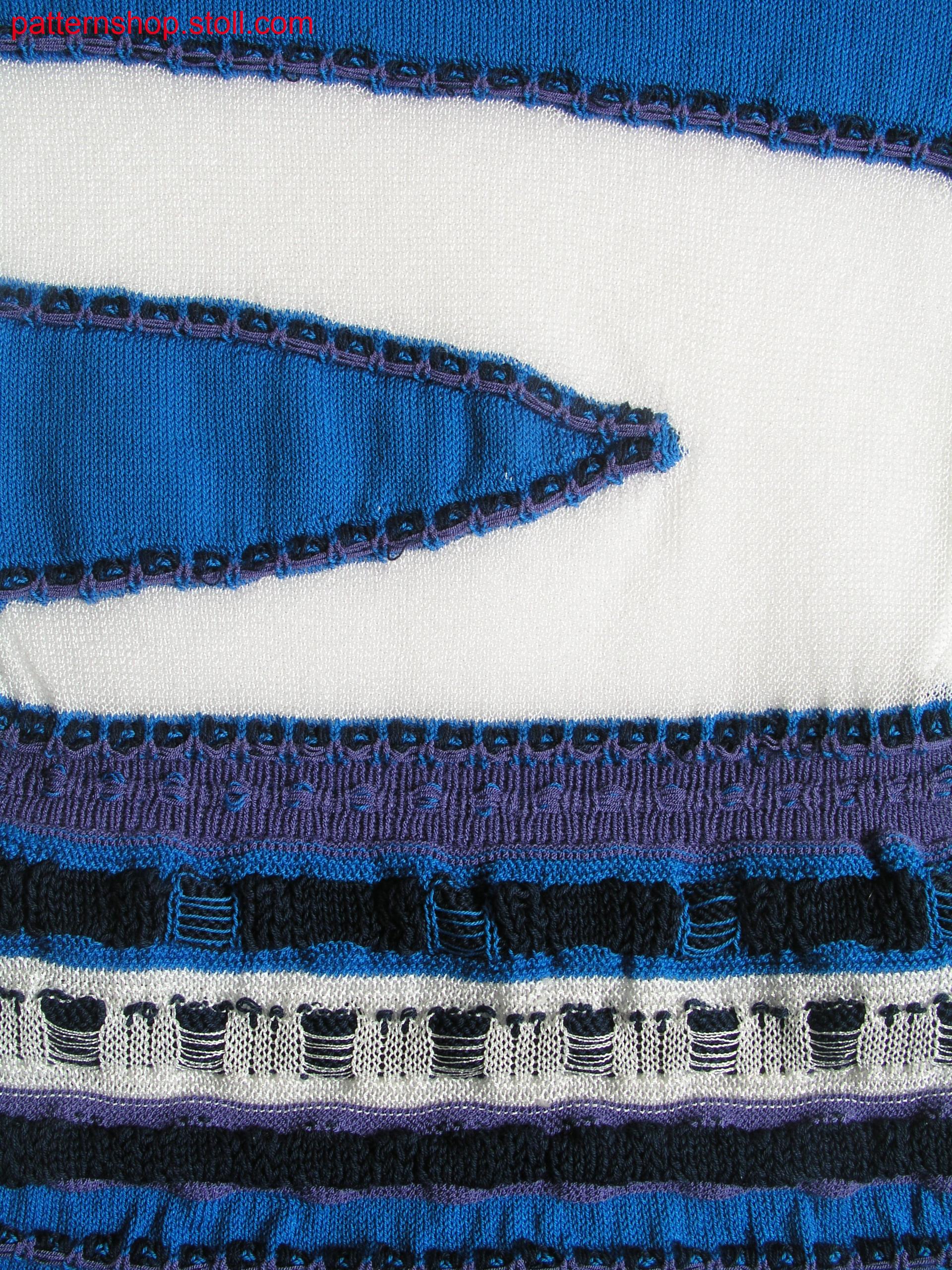 Hooped swatch with structured bordure / Geringelter, gespickelter Musterausschnitt