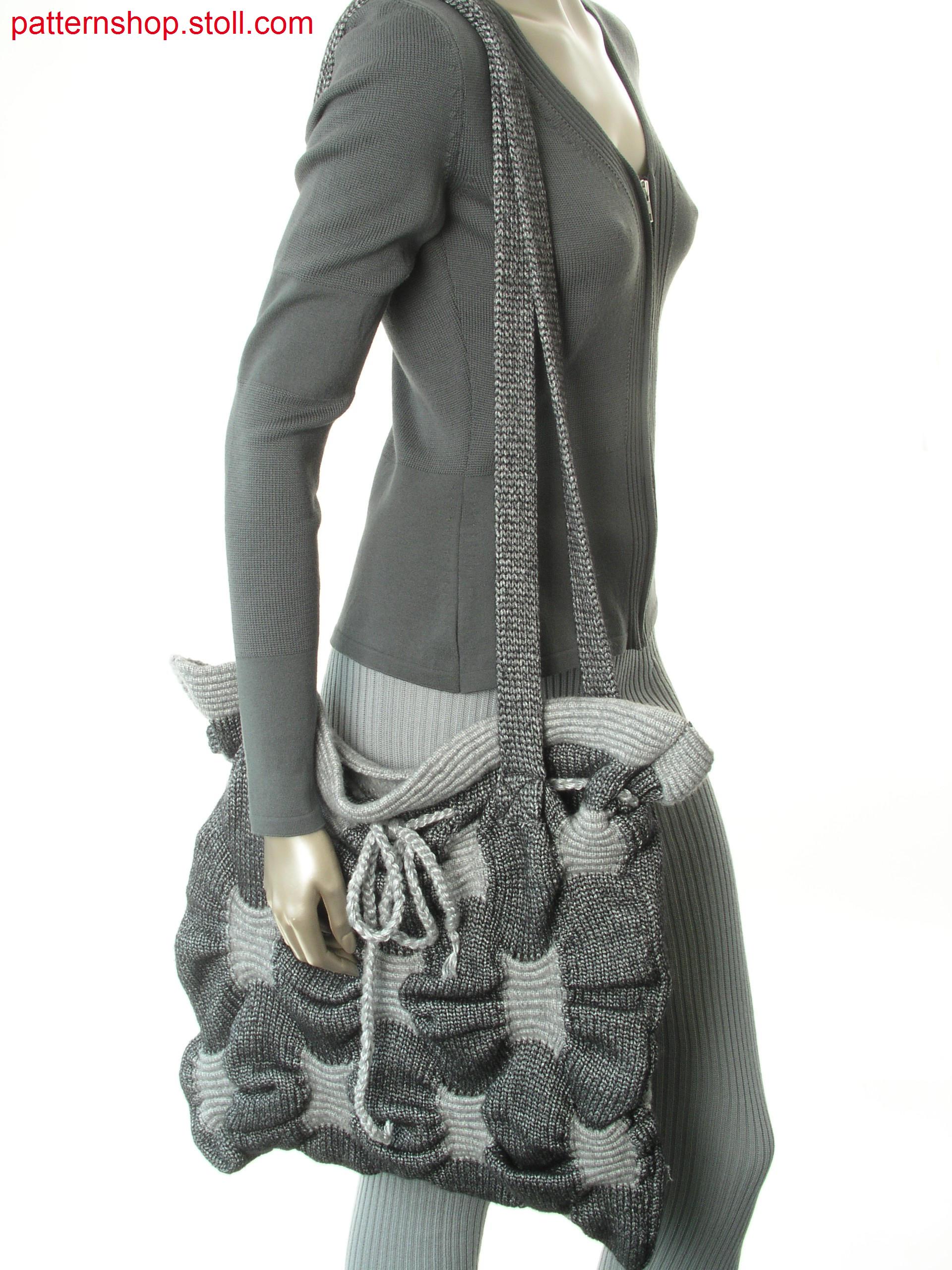 Bag with gathering by intarsa wave pattern / Tasche mit Raffungen durch Intarsia-Wellenmuster