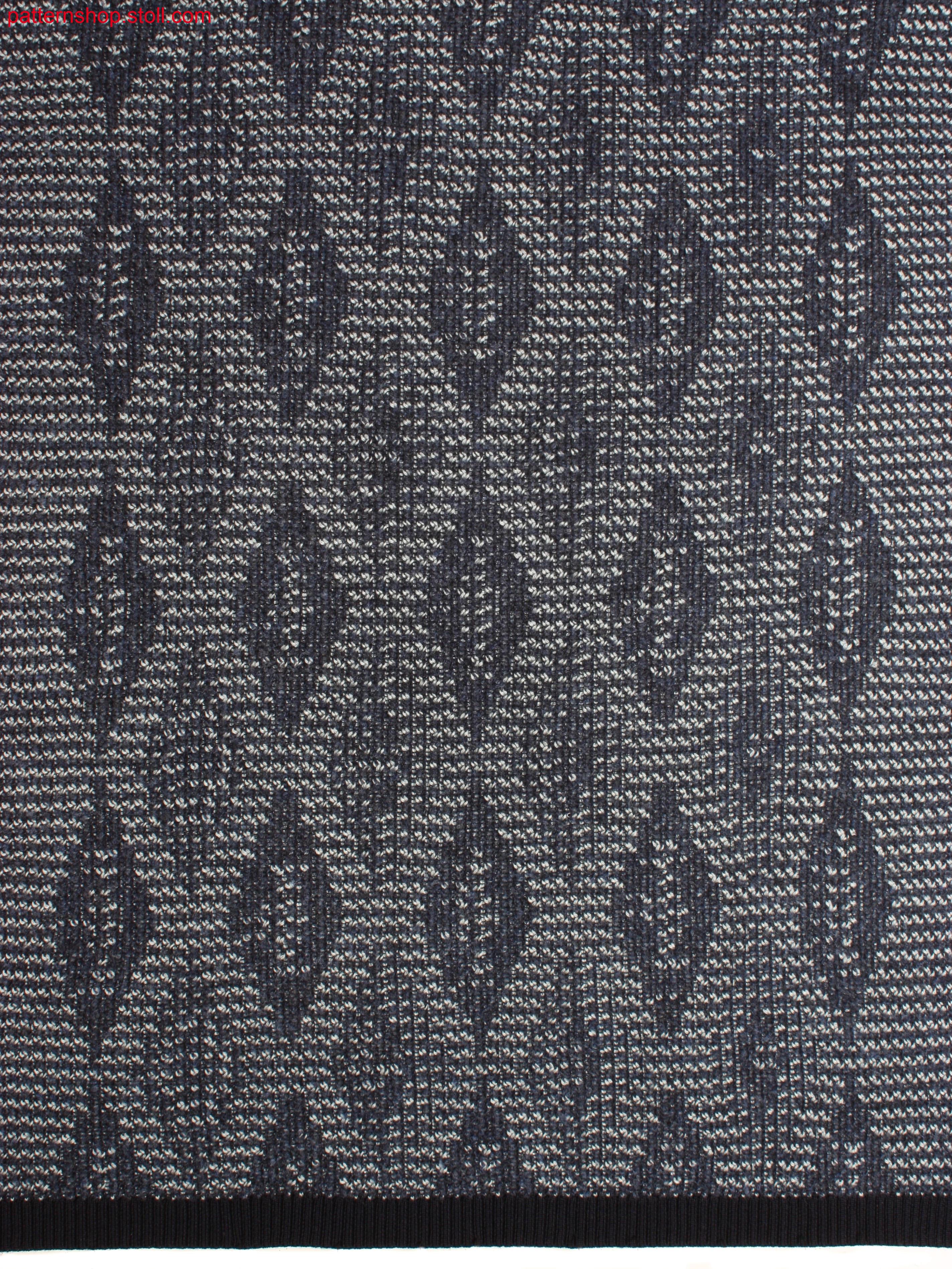 Knitted fabric with diamond design / Gestrick mit Rautenmuster