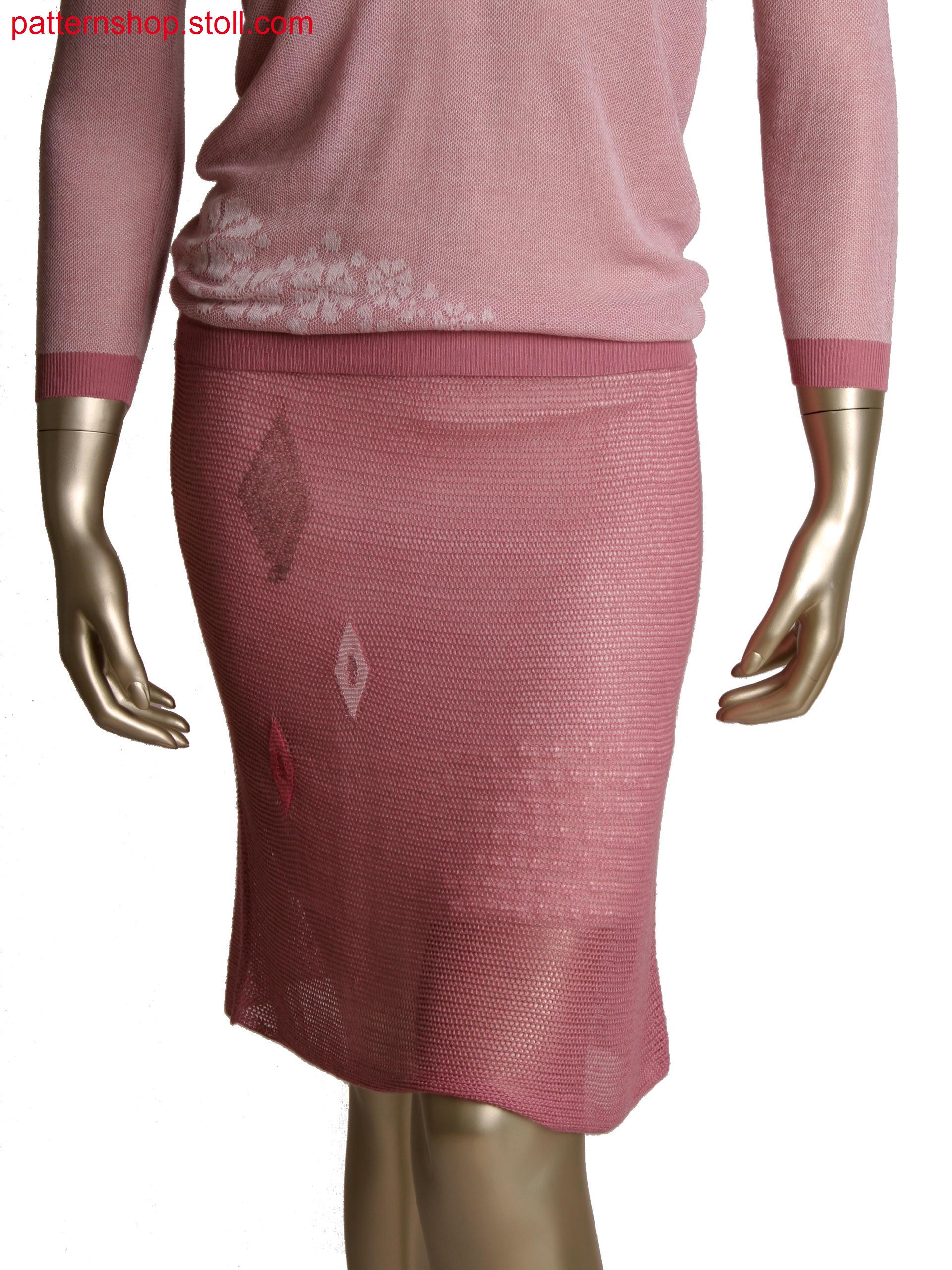 Fully Fashion folded skirt, net structure by cast off and pointelle with intarsia details, stitch doubling for waist