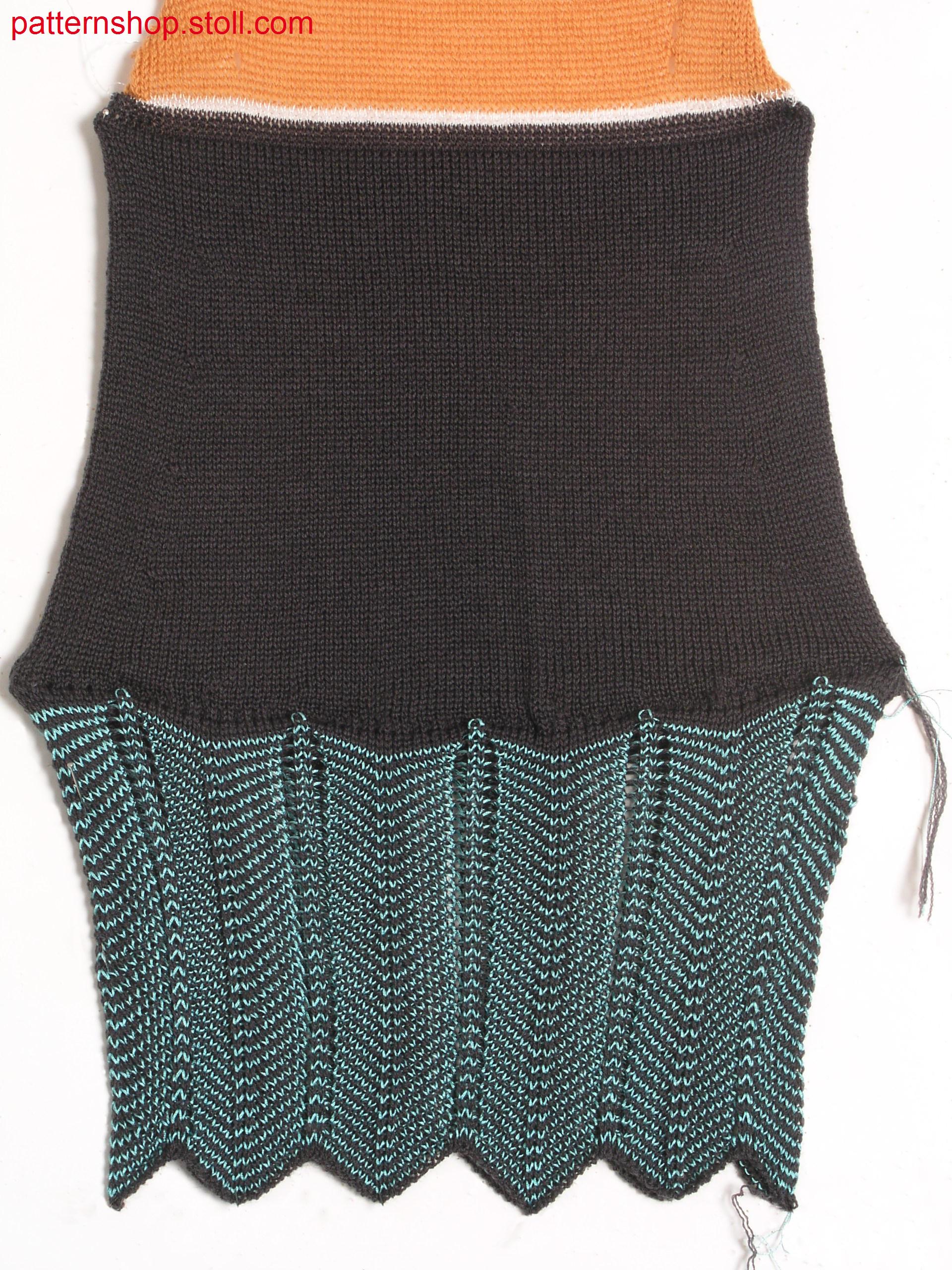 Swatch with pointelle structure / Musterausschnitt mit Petinetstruktur