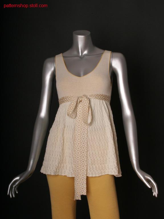 Fully Fashion top with by stitch doubling gathered body part