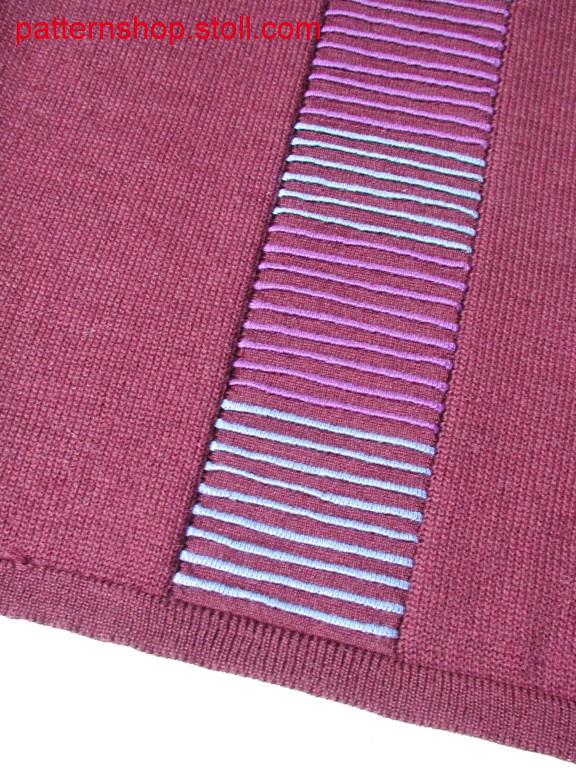 Jersey intarsia swatch with 2-colour waves / Rechts-Links Intarsia-Musterabschnitt mit 2-farbirger Wellenmusterung.