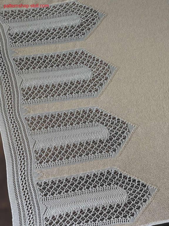 Intarsia pattern with pointelle structure in crochet look / Intarsiamuster mit Petinetstruktur in H