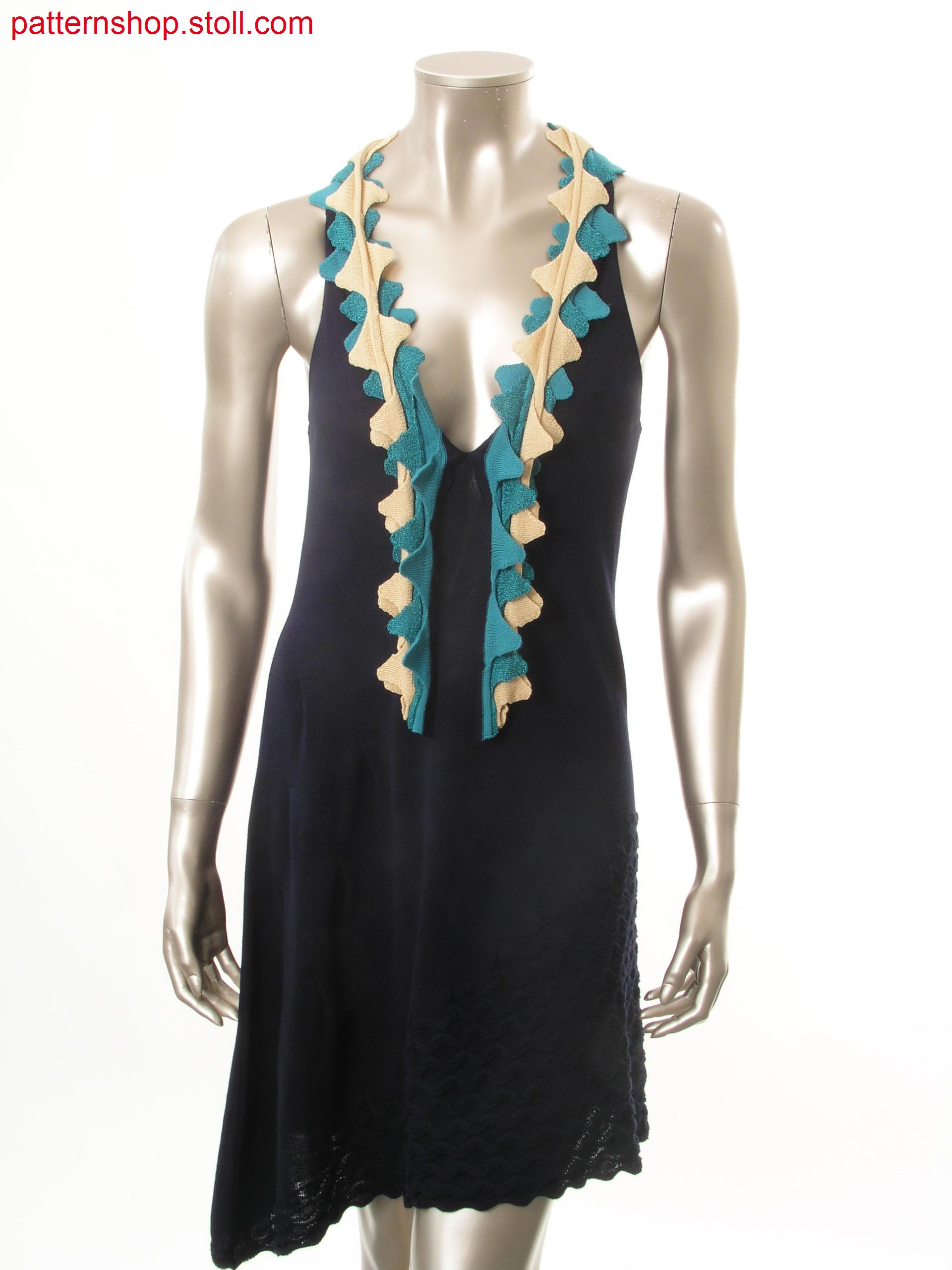 Asymmetrical Fully Fashion dress fitted by pleats / Asymmetrisches Fully Fashion Kleid mit Taillierung durch Falten